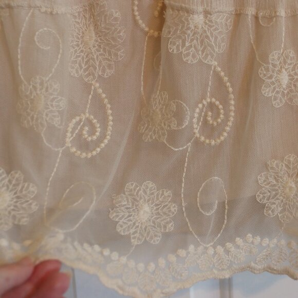 Adiva Lightweight Gauze Sheer Embroidered Sleeveless Blouse  XL Casual Summer - Picture 9 of 16